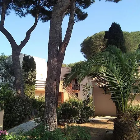 Avec Jardin, Piscine, Sauna, Proche De La Et Du Village Naturiste Agde