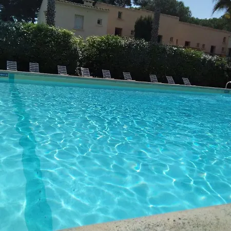 Avec Jardin, Piscine, Sauna, Proche De La Et Du Village Naturiste Appartement