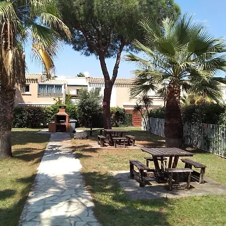 Apartment Avec Jardin, Piscine, Sauna, Proche De La Et Du Village Naturiste
