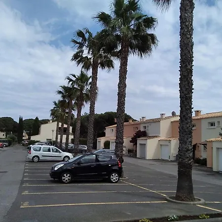 Avec Jardin, Piscine, Sauna, Proche De La Et Du Village Naturiste Agde