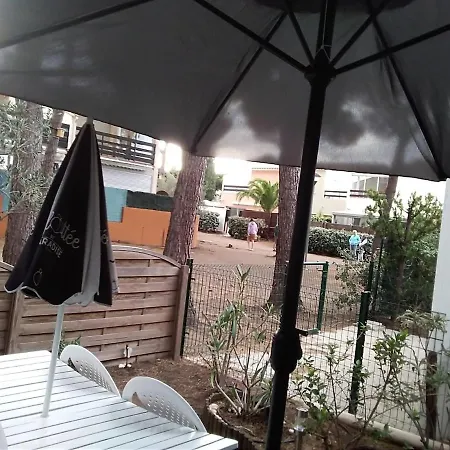 Apartment Avec Jardin, Piscine, Sauna, Proche De La Et Du Village Naturiste