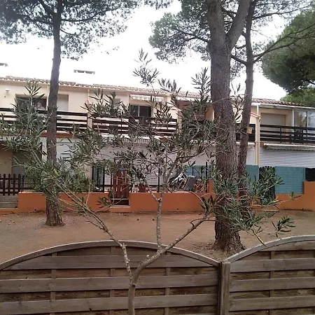 Avec Jardin, Piscine, Sauna, Proche De La Et Du Village Naturiste Apartment *