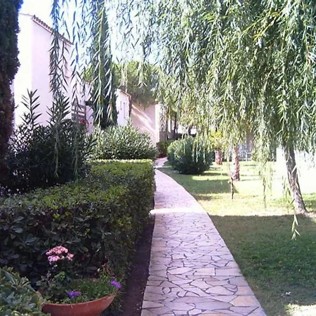 Apartment Avec Jardin, Piscine, Sauna, Proche De La Et Du Village Naturiste